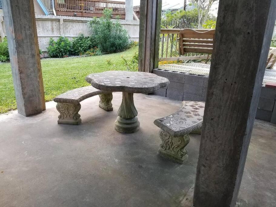 The Seahorse Apt - Lakeside And Close To The Beach Apartamento Galveston Exterior foto