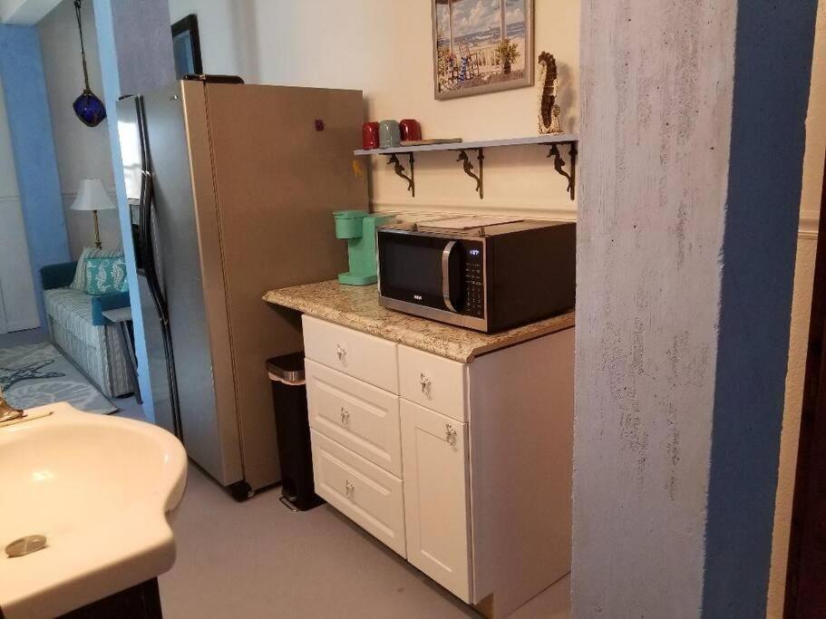 The Seahorse Apt - Lakeside And Close To The Beach Apartamento Galveston Exterior foto